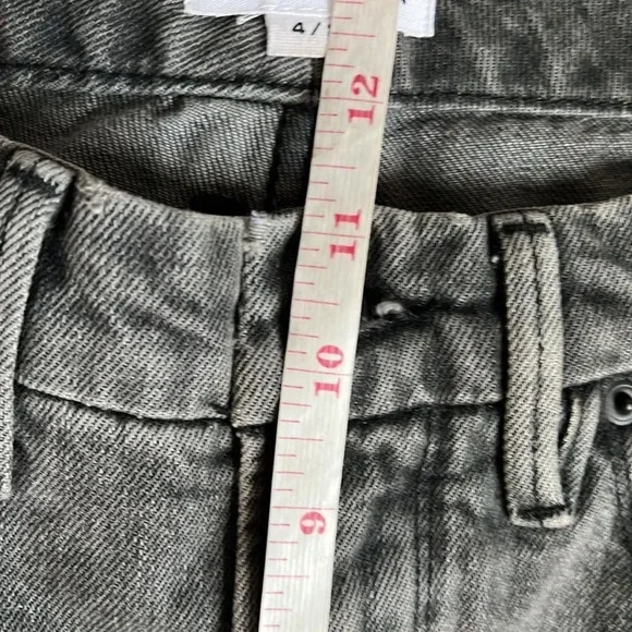 GOOD AMERICAN 90s Loose Baggy Straight Leg Jeans In Faded Black - Picture 9 of 13